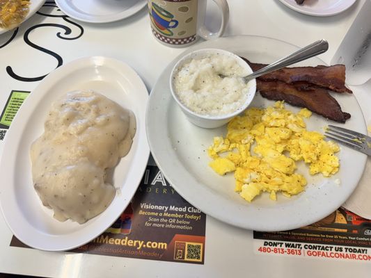 Sandy's Restaurant by null