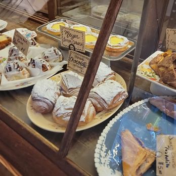 Buttery Baking House - Bakeries Near Me - Petersburg, Virginia Buttery Baking House - Bakeries Near Me - Petersburg, Virginia