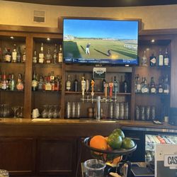 Reflection Bay Grill - Clubhouse bar and grill