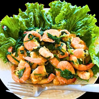 Singh's Jamaican Kitchen - Spicy Garlic Shrimp with Spinach - Food Trucks Near Me - Mojave, California Singh's Jamaican Kitchen - Spicy Garlic Shrimp with Spinach - Food Trucks Near Me - Mojave, California