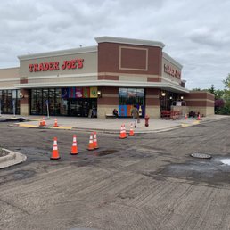 5/26/22:Open during parking lot construction