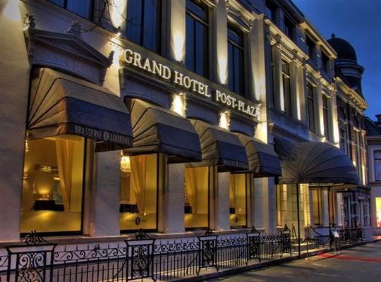 Post-Plaza Hotel & Grand Café by null