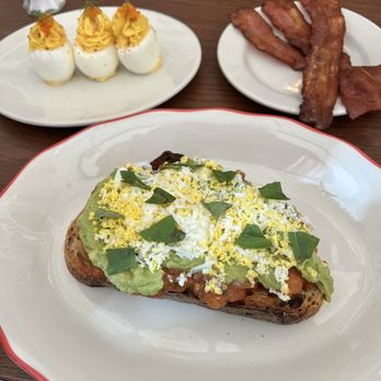 Le Suprême - Avocado toast - French Near Me - Detroit, Michigan Le Suprême - Avocado toast - French Near Me - Detroit, Michigan