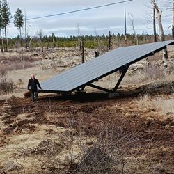 Hooked on Solar - Large ground mounted solar system.