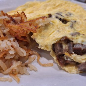 Julwin's Restaurant - Traditional omelet sausage and cheddar with hashbowns - Breakfast & Brunch Near Me - Fairhope, Alabama Julwin's Restaurant - Traditional omelet sausage and cheddar with hashbowns - Breakfast & Brunch Near Me - Fairhope, Alabama