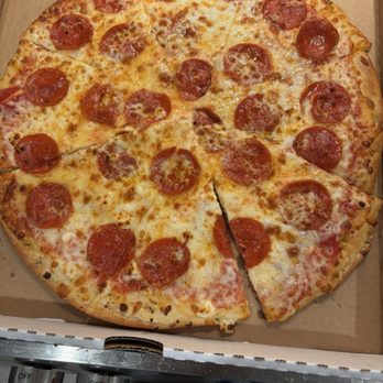 Pan Heads - Thin crust pepperoni pizza had great flavor! - Chicken Wings Near Me - Godley, Texas Pan Heads - Thin crust pepperoni pizza had great flavor! - Chicken Wings Near Me - Godley, Texas