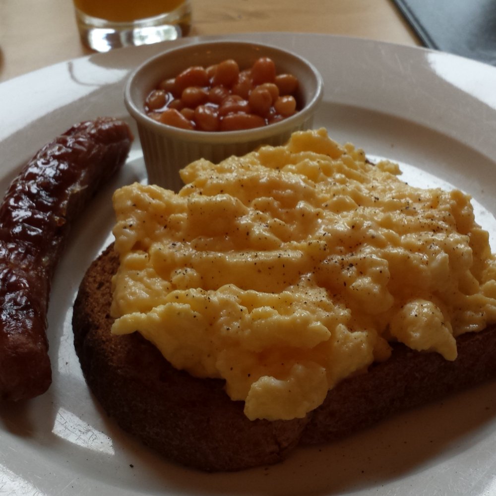 Somerville Guest House - Egg on brown toast, sausage and baked beans  (recommend) - Guest Houses Near Me - Hereford, HEF