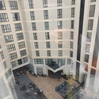 Sofitel Gatwick - Meh, looks better than it is. - Hotels Near Me - London, SRY