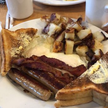 Amanda's Kitchen - Diners Near Me - Pawtucket, Rhode Island