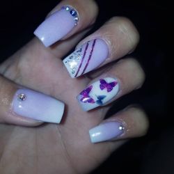 Suave's Nails