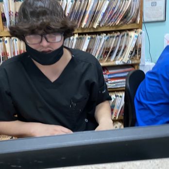 Riverside Veterinary Clinic - Staff/ front desk not adhering to Covid guidelines. - Veterinarians Near Me - New York, New York Riverside Veterinary Clinic - Staff/ front desk not adhering to Covid guidelines. - Veterinarians Near Me - New York, New York