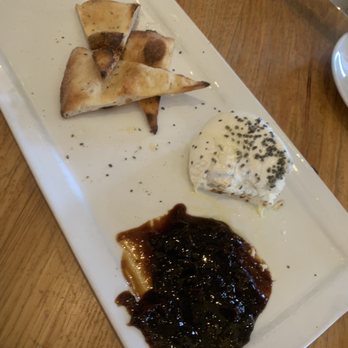 Piatti - Burrata with fig compote & toasted pita wedges - Italian Near Me - San Antonio, Texas
