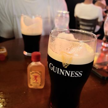 Quinn's Pub and Grill - Pubs Near Me - Long Beach, California Quinn's Pub and Grill - Pubs Near Me - Long Beach, California