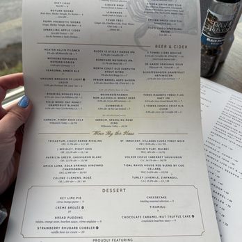 Tidal Raves Seafood Grill - New American Near Me - Depoe Bay, Oregon