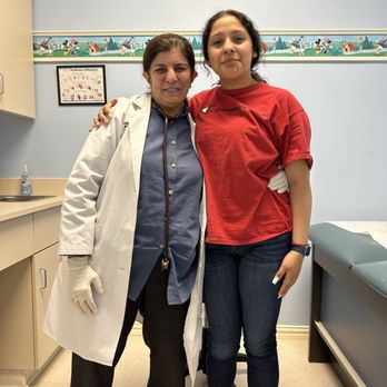 MD Kids Pediatrics -Fallbrook - 14 years later my daughter sees Dr Aslam as family - Pediatricians Near Me - Houston, Texas MD Kids Pediatrics -Fallbrook - 14 years later my daughter sees Dr Aslam as family - Pediatricians Near Me - Houston, Texas