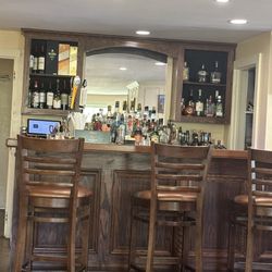 The Tavern at Spring Hill - The bar area