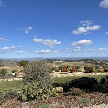 DAOU Vineyards - Wineries Near Me - Paso Robles, California