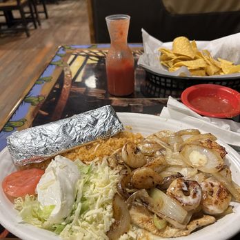 Mi Pueblo Mexican Restaurant - Great food - Mexican Near Me - Wabash, Indiana
