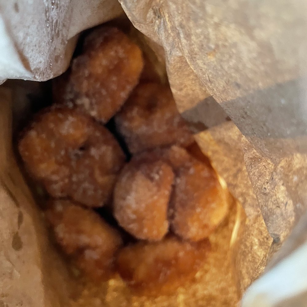 Daily Dozen Doughnut - Cinnamon Sugar were good - Bakeries Near Me - Seattle, Washington Daily Dozen Doughnut - Cinnamon Sugar were good - Bakeries Near Me - Seattle, Washington