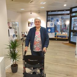 Incort - Carbon Rollator, der Rolls-Royse unter den Rollatoren. Ein Leichtgewicht, technisch durchdacht.