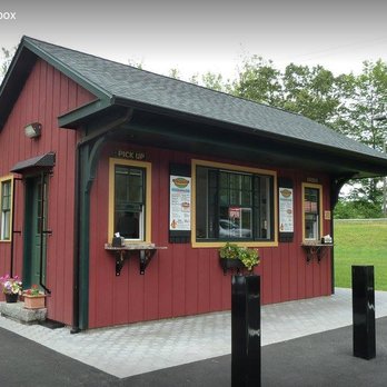 Carol's Lunchbox - Nice joint! facebook.com/TheDawgTour - Hot Dogs Near Me - Farmington, Connecticut
