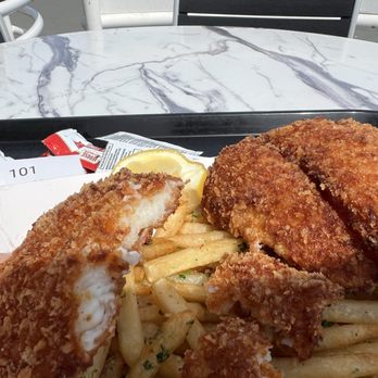 Franciscan Crab Restaurant - Fish and chips with a view! - Seafood Near Me - San Francisco, California Franciscan Crab Restaurant - Fish and chips with a view! - Seafood Near Me - San Francisco, California