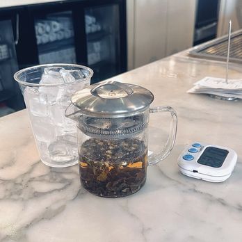 Boxx Coffee Roasters - Peach blossom being brewed - Coffee Roasteries Near Me - Los Angeles, California