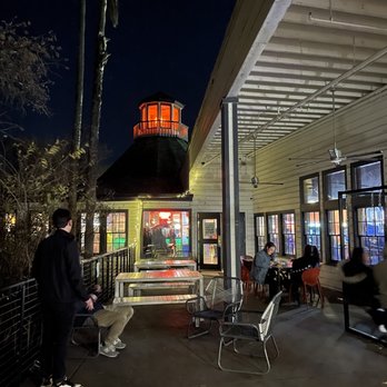 Cidercade Austin - Outdoor patio - Pizza Near Me - Austin, Texas Cidercade Austin - Outdoor patio - Pizza Near Me - Austin, Texas