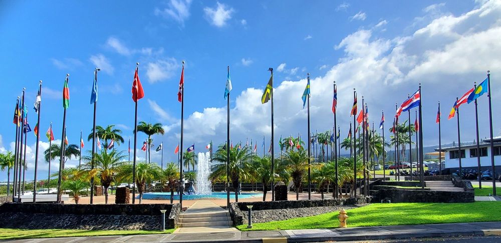UNIVERSITY OF THE NATIONS KONA