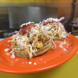 antojitos los cuates
