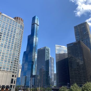 Shoreline Sightseeing - Architectural Tours Near Me - Chicago, Illinois