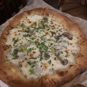Blast 825 Brewery - Mushroom pizza - Brewpubs Near Me - Orcutt, California Blast 825 Brewery - Mushroom pizza - Brewpubs Near Me - Orcutt, California