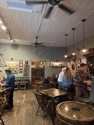 Black Bird Saloon by null