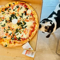 Lino's Pizzeria & Italian Restaurant - To go - spinach pizza
