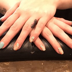Salon At 68