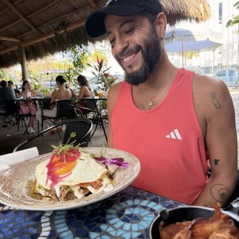 Sunny Side Cafe & Eatery - Breakfast & Brunch Near Me - Miami, Florida