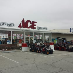 Stevenson's Ace Hardware - Typical small town look