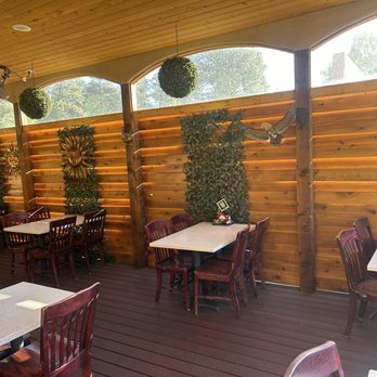 Cornerstone Bakery & Cafe - Outside dining  area was beautiful - Bakeries Near Me - Ruidoso, New Mexico