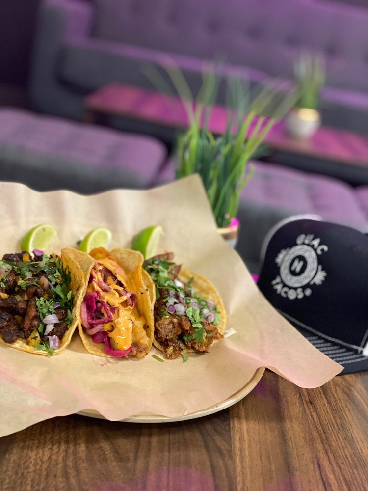 Food from Guac N Tacos