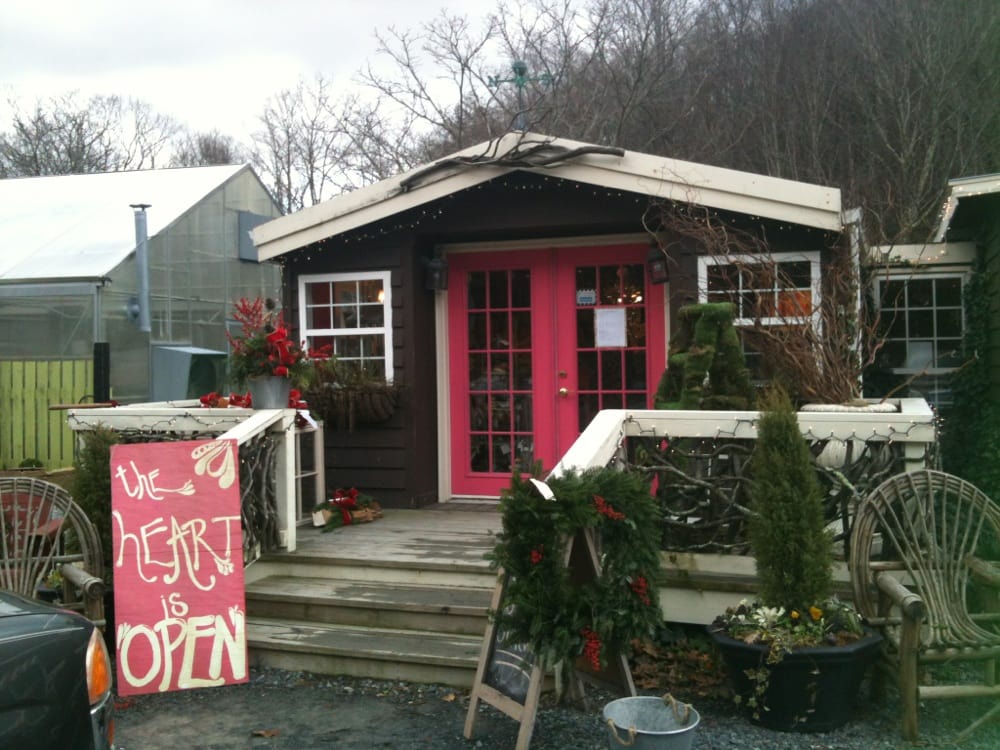 BLESS YOUR HEART Updated September 2024 1009 Main St, Blowing Rock