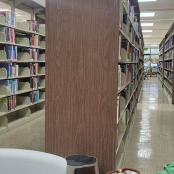 Hawaii State Public Library System - McCully-Moiliili Library - Back of 2nd floor - Libraries Near Me - Honolulu, Hawaii