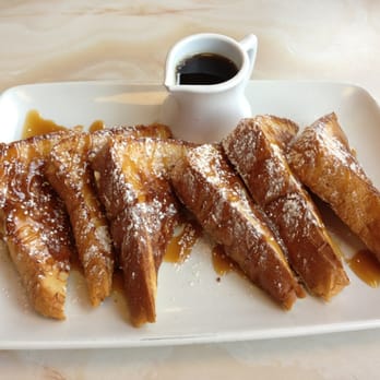 Silver Diner - Caramel French Toast. Comes with a cute little syrup pourer. - Diners Near Me - Glen Allen, Virginia Silver Diner - Caramel French Toast. Comes with a cute little syrup pourer. - Diners Near Me - Glen Allen, Virginia