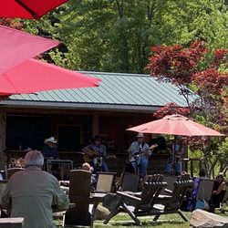 Live music !!