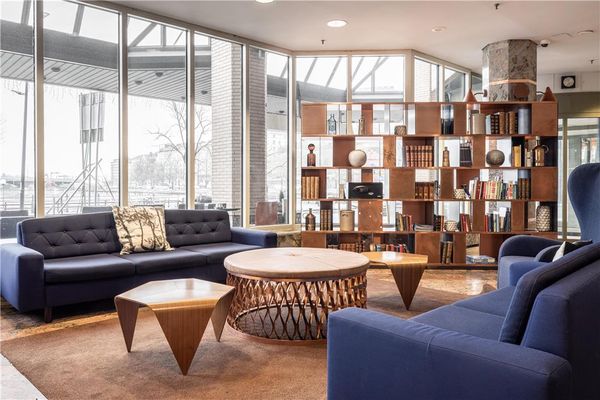 Hilton Helsinki Strand by null