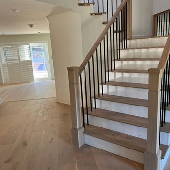 Tony's Complete Flooring - a staircase in a home - Flooring Near Me Tony's Complete Flooring - a staircase in a home - Flooring Near Me