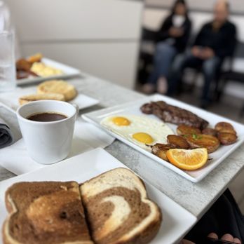 Cafe Mimosa - Breakfast & Brunch Near Me - Petaluma, California