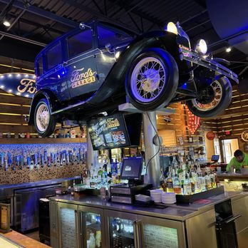 Ford's Garage Dearborn - Ford's garage - Burgers Near Me - Dearborn, Michigan Ford's Garage Dearborn - Ford's garage - Burgers Near Me - Dearborn, Michigan