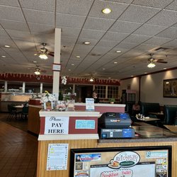 Reedsburg Family Restaurant - The front counter