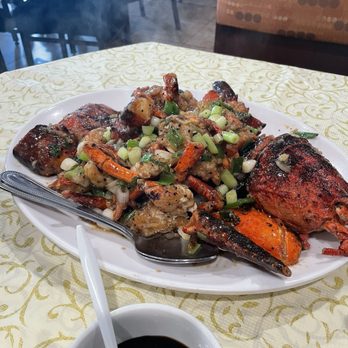 Capital Seafood Restaurant - Lobster 3.5 lbs - Good price - Seafood Near Me - Garden Grove, California