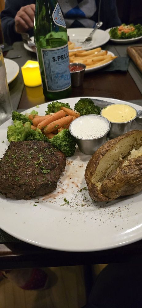 Social spots from Cavaleiro’s Steakhouse